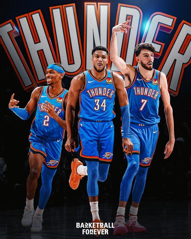 卡尔：我一直在提高右脚技术，能在17岁欧冠进球意义重大（卡尔：右脚能力持续精进，17岁欧冠破门意义非凡）