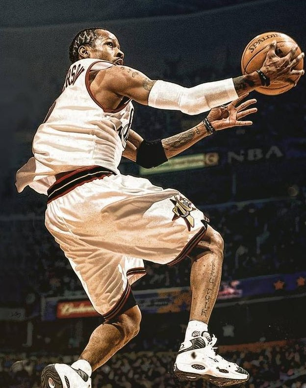 阿斯：皇马绝不会通过竞价来引援中卫，专注于合同到期的球员（阿斯报：皇马不参与中卫竞价，锁定合同到期球员）