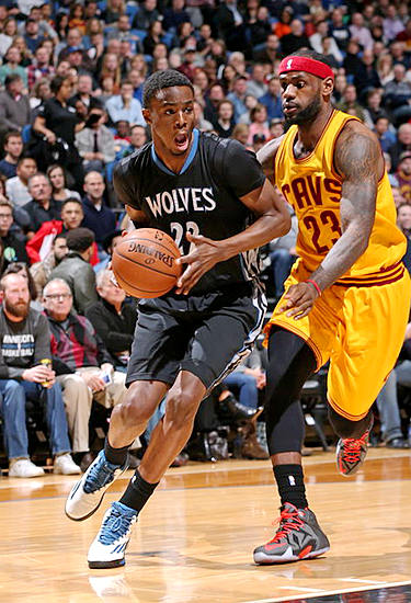 苏媒：泰州一所中学将“苏超”解说金句设为了课间铃声（苏媒报道：泰州一中学把“苏超”解说金句用作课间铃声）