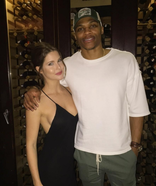 里程碑，英博后卫曹海清俱乐部赛事已出战200场（生涯里程碑！英博后卫曹海清俱乐部出场数达200）