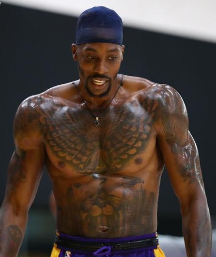 瑞士大名单：阿坎吉领衔，扎卡、科贝尔、恩多耶、R罗在列（瑞士公布国家队大名单：阿坎吉领衔，扎卡、科贝尔、恩多耶、R罗入选）